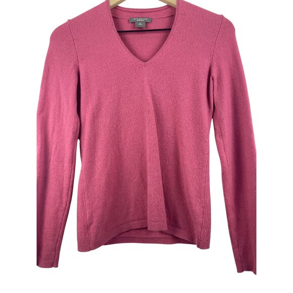 Ann Taylor Women's XS 100% Cashmere V Neck Barbie Pink Pullover Sweater Jumper - Picture 3 of 7